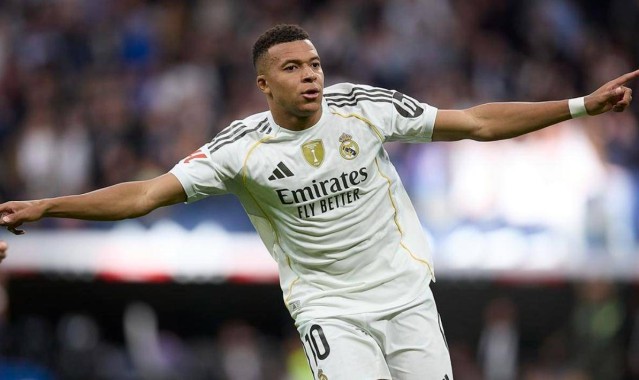 西甲最新积分榜：两场绝杀好戏，皇马改变争冠格局，巴萨客场连败