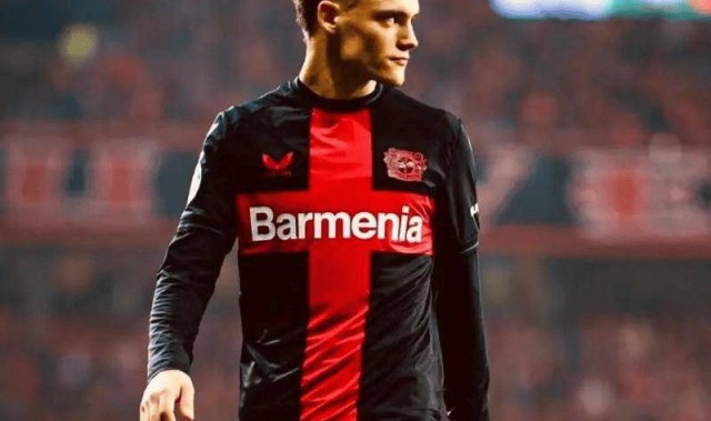 利物浦队：4.25亿欧元，德甲七悍将加盟，拜仁无力阻挡