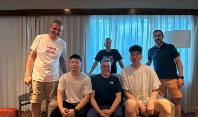 新华社专访余嘉豪：从CBA到西甲 为梦想再出发