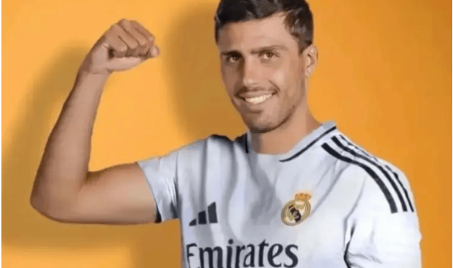 巴萨夺冠刺激皇马，3新援剑指复仇，罗德里加盟或掀西甲风云