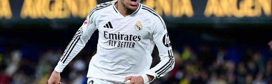 法甲巅峰对决！姆巴佩双响，巴萨防线土崩瓦解