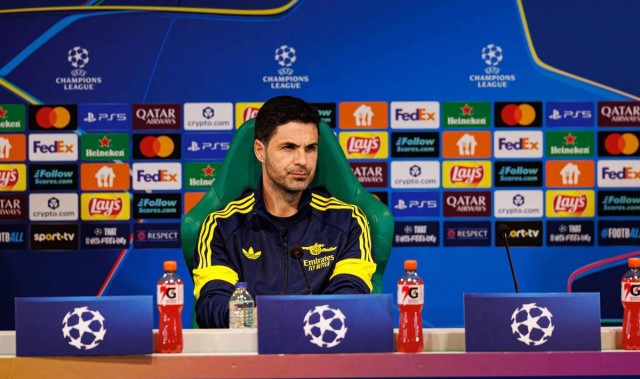 39岁的比利时教头孔帕尼百场76胜场均2.41分平瓜帅，翻三座山+三冠王可期