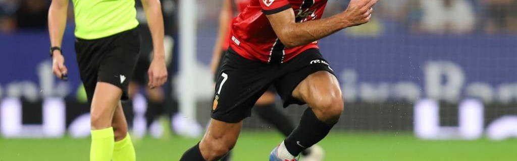 西班牙人对决瓦伦西亚：西甲赛场上演激烈对抗