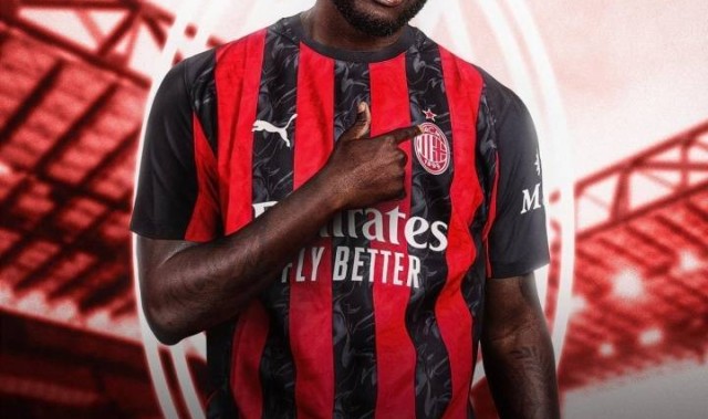 一日意甲动向：新总监给力米兰签下中锋，国米闪电战买下新人