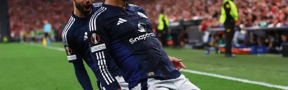 曼联3-0十人毕巴决赛在望！为1亿而战判若两队，两纪录激励红魔奋起