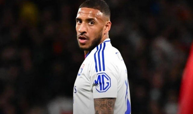 1000万欧！曼联盯上里昂队长托利索，球迷质疑：节俭引援能拿欧冠？