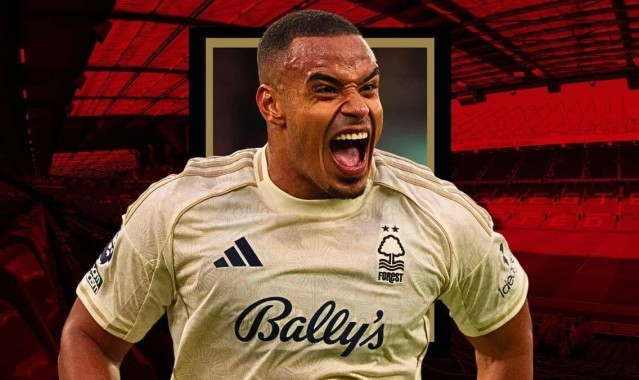 曼联1亿中卫组合只搭档8分钟，从轮着伤到一起伤！或签森林解围王替代