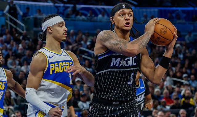 西亚卡姆34分班凯罗28+12 步行者不敌魔术12连败