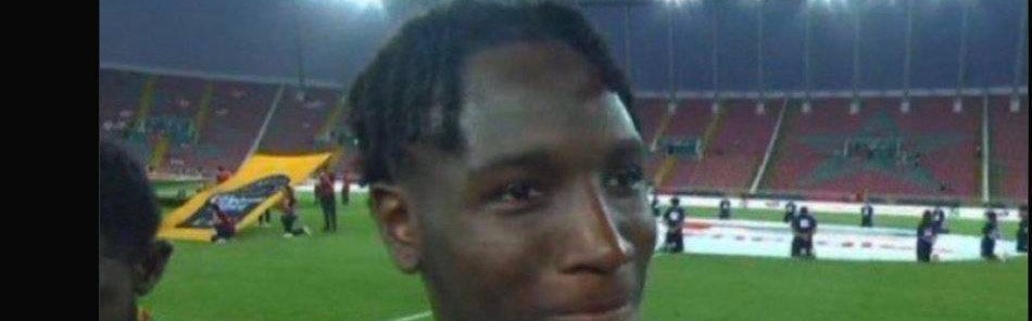 切尔西球迷感谢弗拉门戈战胜切尔西，甚至跑到弗拉门戈官推下感谢