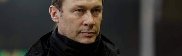 埃弗顿名宿弗格森出席球迷父亲葬礼，网友：他是真正的人民英雄