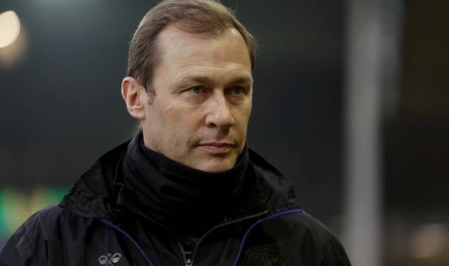 埃弗顿名宿弗格森出席球迷父亲葬礼，网友：他是真正的人民英雄