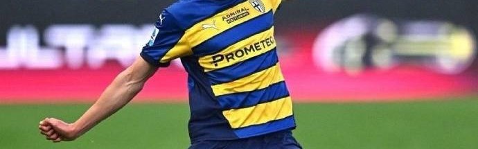 罗马诺确认：利物浦 18 岁新援莱奥尼十字韧带撕裂，或缺阵至赛季末