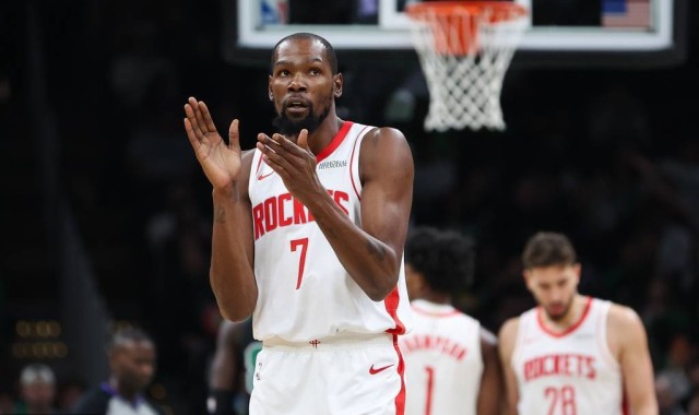 杜兰特再碰绿军噩梦退散 三节打卡找回久违松弛感