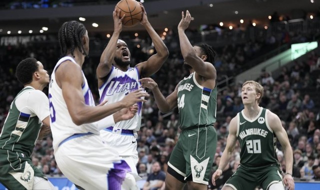 字母哥27+9+8库兹马18分 乔治空砍22分雄鹿胜爵士