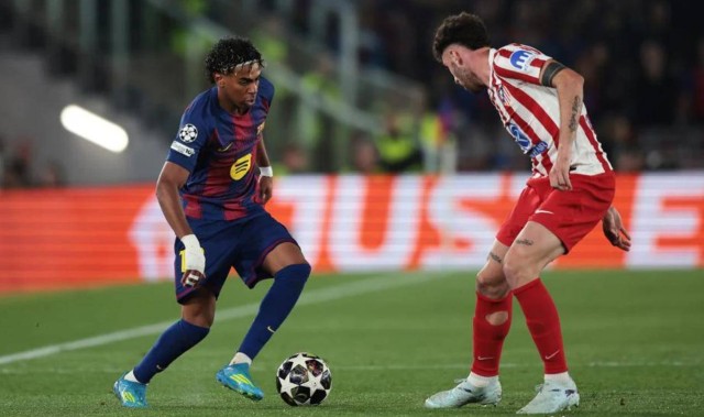 红牌+世界波，欧冠西甲德比：马竞2-0巴萨 4强基本稳了 拉师傅低迷