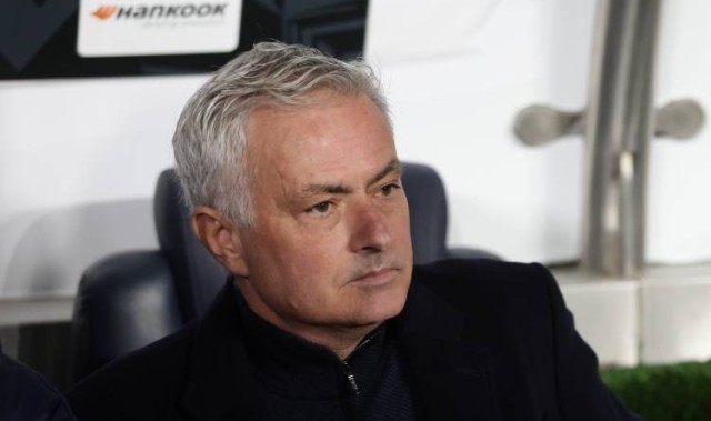 意甲金靴7500万欧加盟土超，3大亿元先生齐聚，穆里尼奥压力更大了