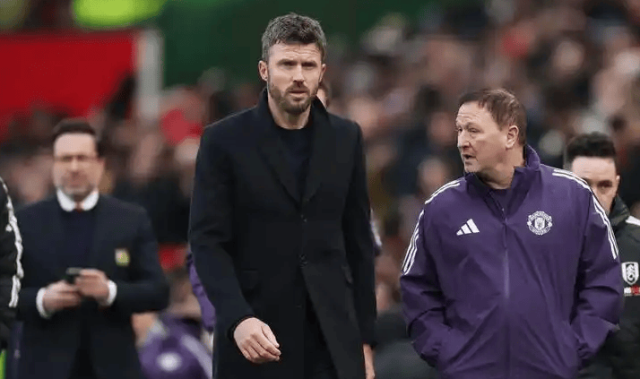 1亿豪赌太疯狂！曼联孤注一掷，真能换回王朝荣光吗？