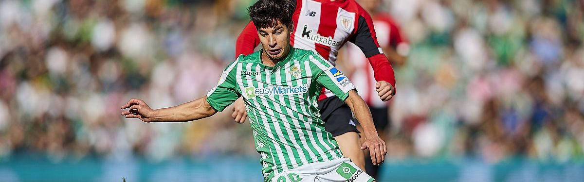 皇家贝蒂斯近8场保持不败，主场强势挑战巴塞罗那能否稳固榜首？