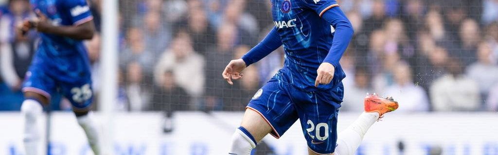 重磅！切尔西2025-26新球衣发布：帕尔默携群星演绎伦敦魂，致敬传奇，剑指欧冠！