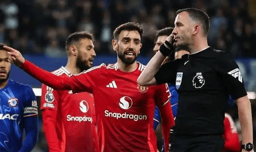 欧联杯巅峰对决：热刺 VS 曼联，谁能笑到最后？