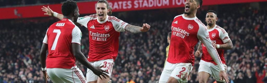 高清：阿森纳点球战9-8进联赛杯四强 球员激动庆祝