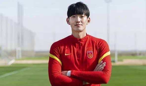 上港两大主力官宣离队留洋！将转会去五大联赛投奔法甲名帅，孙祥苦劝未果